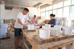 <b>破关税壁垒 德化政企合力促陶瓷“优品出海”</b>